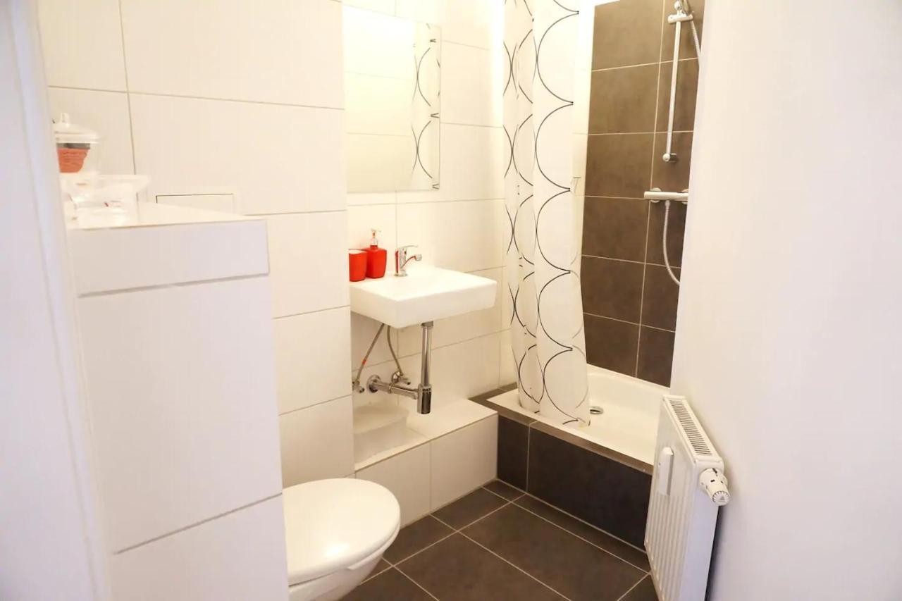 Cozy Studio In Friedrichshain, 4 Quiet Guests Only Берлін Екстер'єр фото